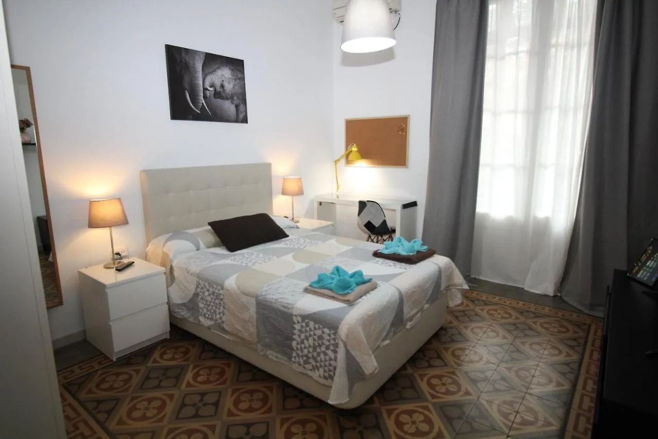 Alojamiento Roger Bed and Breakfast Barcelona Bed & Breakfast