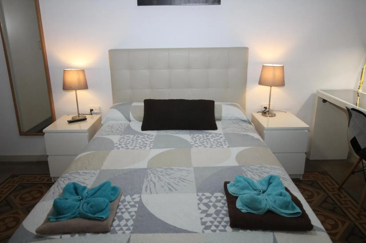 Alojamiento Roger Bed and Breakfast Barcelona