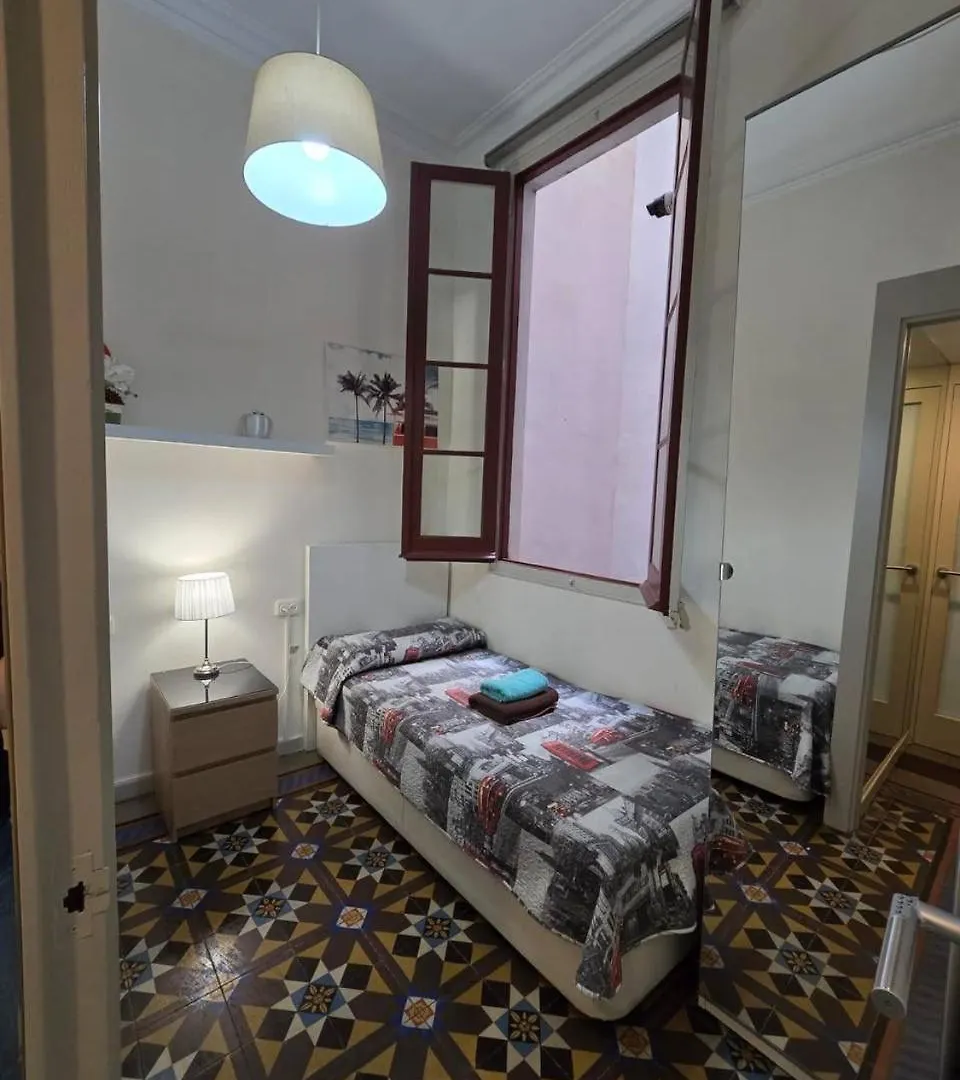 Alojamiento Roger Barcelona Bed & Breakfast
